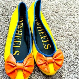 shoes women size 6.5 M